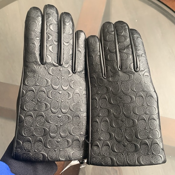 COACH Signature Leather Tech Gloves - Picture 14 of 16